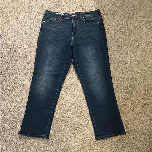 Universal Thread Women's Dark Blue Straight Leg Jeans - Picture 1 of 5